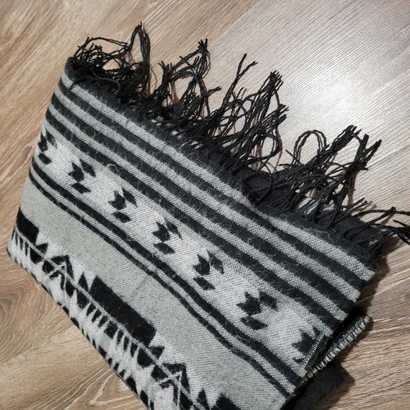 Oversized scarf - Picture 2 of 5